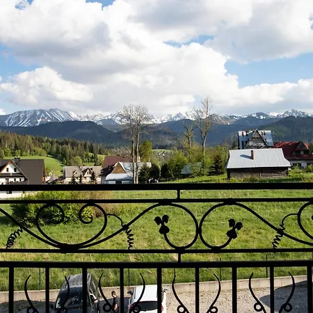 לינה וארוחת בוקר „malucko Chata” זקופאנה