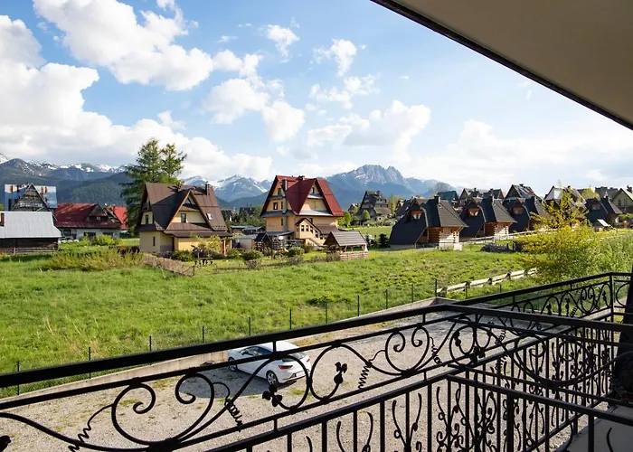 Nocleg ze śniadaniem „malucko Chata”